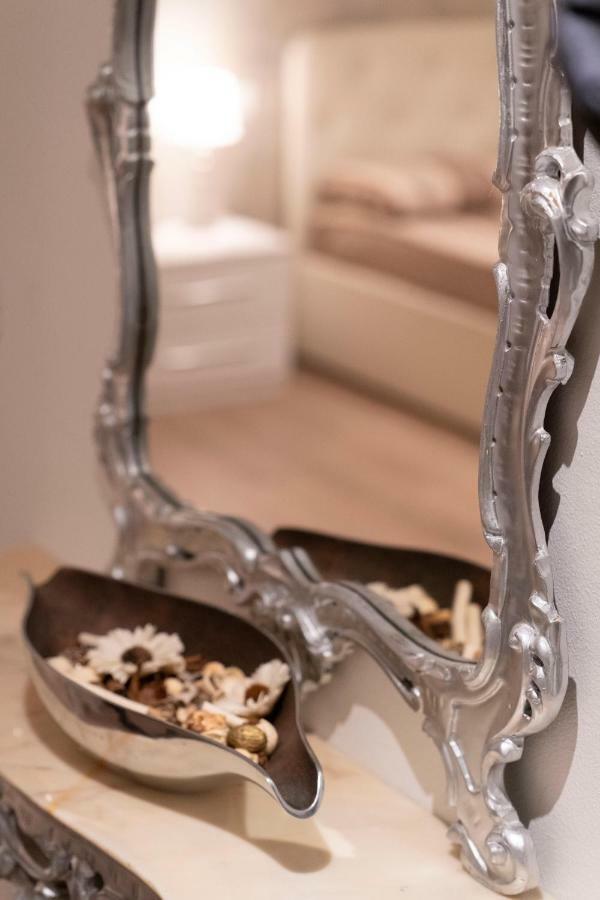 & Cozy Venecia